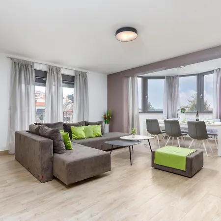 3 Bedroom Amazing In *
