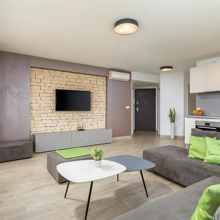Lejlighed 3 Bedroom Cozy In Pjescana Uvala