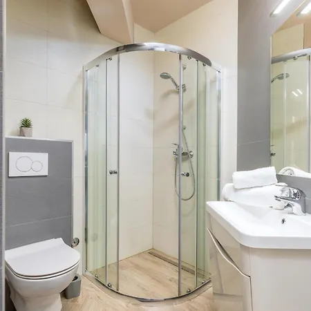 아파트 3 Bedroom Amazing In *